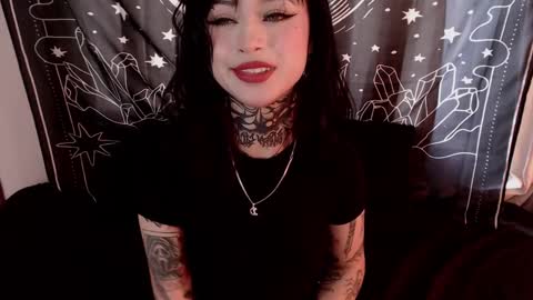 Snapshot of isabella__dark chatting on 2, 1, 2025    online show from 2, 1, 2025