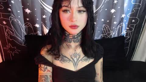 Snapshot of isabella__dark chatting on 13, 1, 2025    online show from 13, 1, 2025