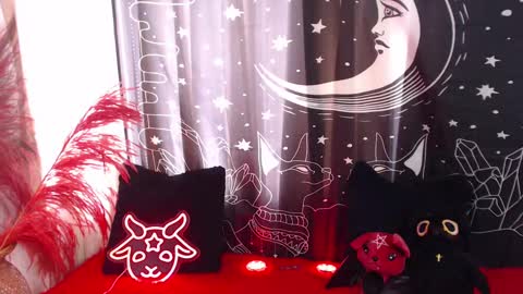 Snapshot of isabella__dark chatting on 21, 2, 2025    online show from 21, 2, 2025