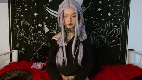 Snapshot of isabella__dark chatting on 11, 10, 2025    online show from 11, 10, 2025