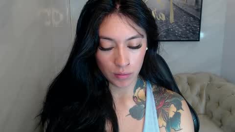 Snapshot of isabella_collen_v chatting on 15, 5, 2026 Hi Stream 800am to 200pm online show from 15, 5, 2026