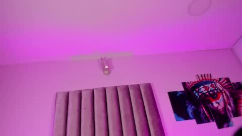   online show from 22, 4, 2026