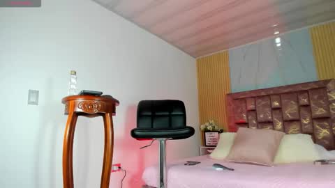 Snapshot of isabella_haddad chatting on 31, 10, 2025 isabella_haddad online show from 31, 10, 2025