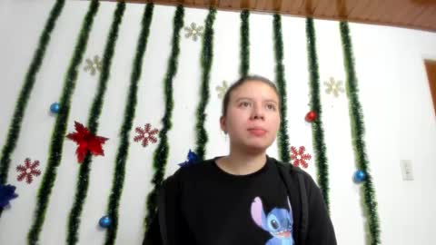 Snapshot of isabella_jaramillo chatting on 27, 11, 2025 isabella_jaramillo online show from 27, 11, 2025