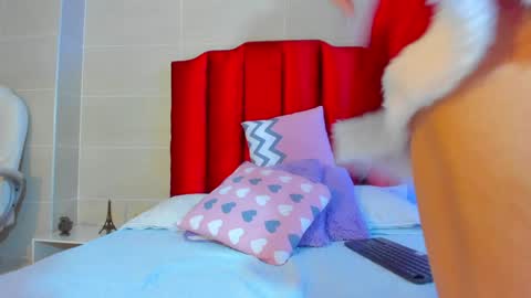 Snapshot of isabella_montez chatting on 23, 12, 2024 isabella montez online show from 23, 12, 2024