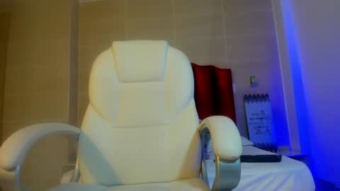 Snapshot of isabella_montez chatting on 4, 2, 2025 isabella montez online show from 4, 2, 2025