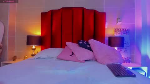 Snapshot of isabella_montez chatting on 3, 3, 2025 isabella montez online show from 3, 3, 2025
