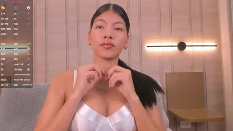 Snapshot of isabella_roberts13 chatting on 1, 12, 2025 isa online show from 1, 12, 2025