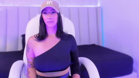 Snapshot of isabella_santamaria chatting on 11, 12, 2024 Isa online show from 11, 12, 2024