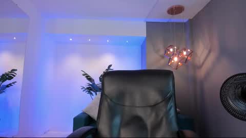 Isabella  Everyday From 0530 to 1430 Col Time online show from 10, 3, 2025