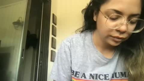 isabellaelizabeth online show from 23, 3, 2026