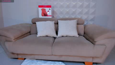 Isa Hill  online show from 6, 12, 2024