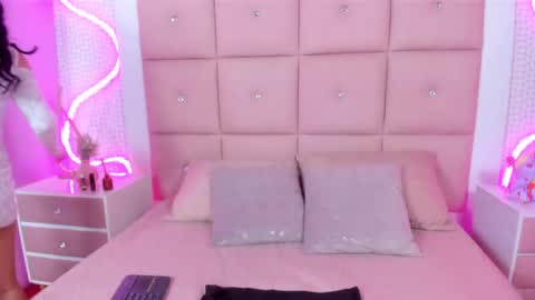 Isabel  online show from 15, 5, 2026