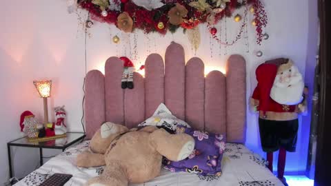  Martina  IG martissmith01 online show from 15, 12, 2024