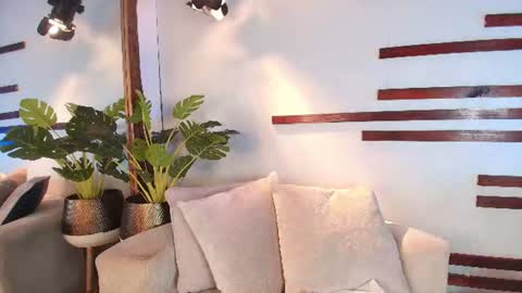 Snapshot of isamoon_ chatting on 25, 7, 2026 Isa online show from 25, 7, 2026