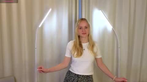 Olivia online show from 1, 12, 2025