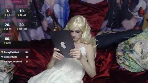 Snapshot of iselestias chatting on 16, 9, 2025 Sele online show from 16, 9, 2025