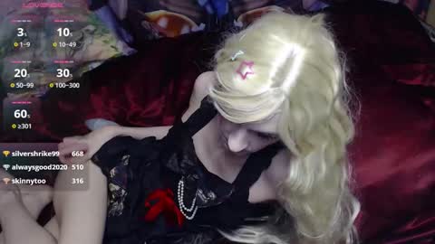 Snapshot of iselestias chatting on 24, 9, 2025 Sele online show from 24, 9, 2025