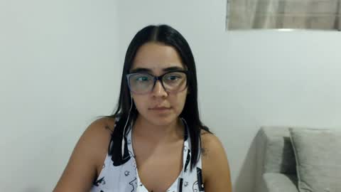 Snapshot of isemma chatting on 25, 6, 2026 Emma online show from 25, 6, 2026