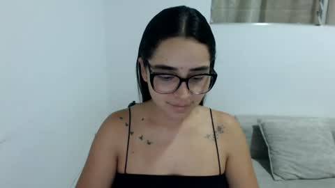 Snapshot of isemma chatting on 9, 7, 2026 Emma online show from 9, 7, 2026