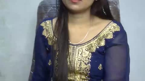 Snapshot of ishika_ishu chatting on 2, 11, 2025 ishika_ishu online show from 2, 11, 2025
