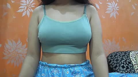 Snapshot of ishika_singh_ chatting on 8, 10, 2025 ishika_singh_ online show from 8, 10, 2025