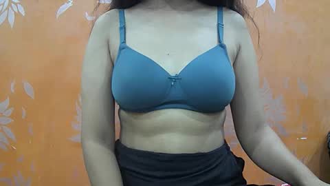 Snapshot of ishika_singh_ chatting on 13, 10, 2025 ishika_singh_ online show from 13, 10, 2025