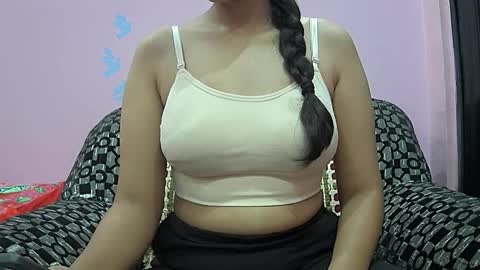 ishika_singh_ online show from 31, 10, 2025