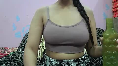 ishika_singh_ online show from 17, 3, 2026