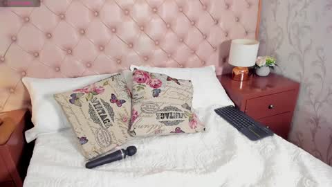 Vanessa online show from 1, 2, 2025