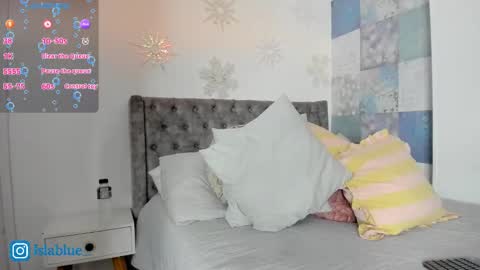 Isla Blue online show from 7, 1, 2026