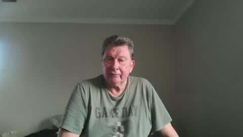 island625103 online show from 12, 1, 2026