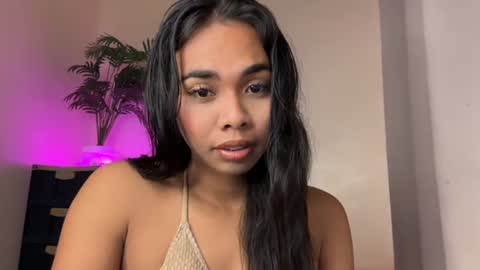 Snapshot of island_girlxxx chatting on 10, 7, 2026 Alona online show from 10, 7, 2026