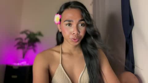 Snapshot of island_girlxxx chatting on 13, 7, 2026 Alona online show from 13, 7, 2026