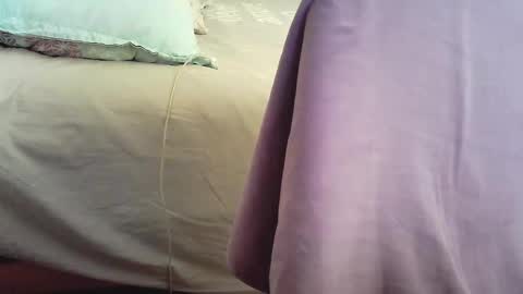 Snapshot of islandforfun chatting on 8, 12, 2024 islandforfun online show from 8, 12, 2024