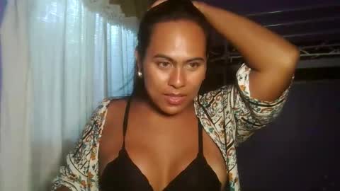 IslandVelvet online show from 18, 12, 2025