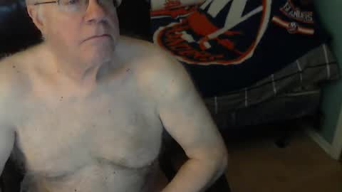 Snapshot of islesman22 chatting on 5, 5, 2026 islesman22 online show from 5, 5, 2026