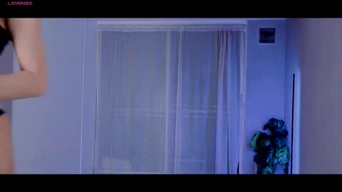 Julyane online show from 8, 10, 2025