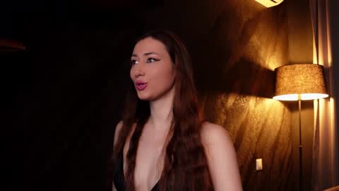 IsoldeBliss online show from 27, 1, 2025