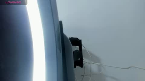 Snapshot of issa_kitty chatting on 22, 9, 2025 issa_kitty online show from 22, 9, 2025