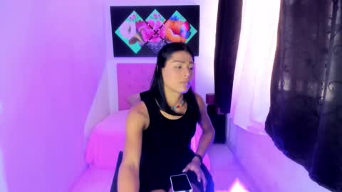 Snapshot of issa_kitty chatting on 19, 11, 2025 issa_kitty online show from 19, 11, 2025