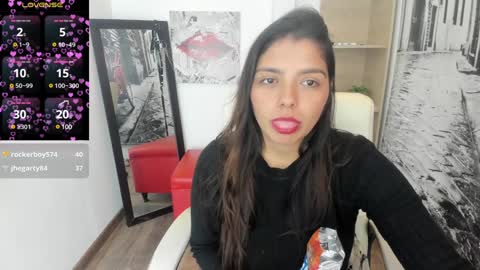 Snapshot of issa_nassar chatting on 7, 1, 2025 Issa online show from 7, 1, 2025