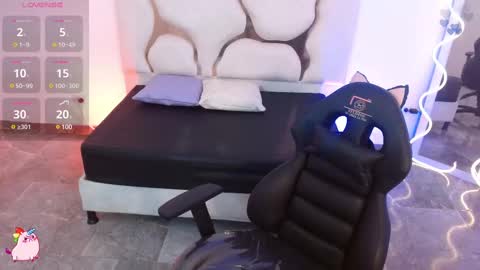 Issa online show from 12, 2, 2025