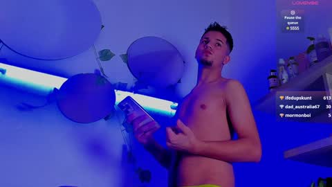 Snapshot of issac_james chatting on 7, 12, 2024 Issac online show from 7, 12, 2024