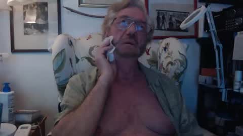 ImYourBitch online show from 28, 5, 2026
