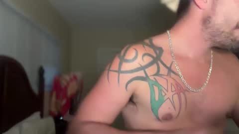 Snapshot of italianmaskedwhore chatting on 22, 12, 2024 RIZZO online show from 22, 12, 2024