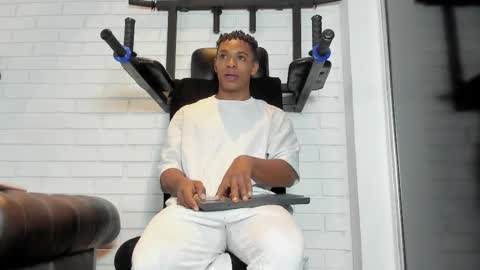 Italo Moore online show from 28, 10, 2025