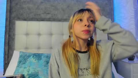 Snapshot of its_bibi chatting on 20, 11, 2025 its_bibi online show from 20, 11, 2025