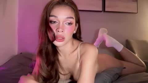 Snapshot of its_me_kelly chatting on 10, 9, 2025 KellyPuth online show from 10, 9, 2025