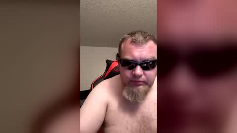 Snapshot of itsbigdickdaddy2u chatting on 26, 7, 2026 ITS DADDY BITCH online show from 26, 7, 2026